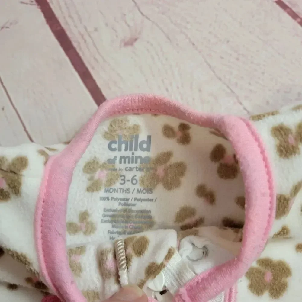 Carter's cat footed pajamas 3/6 months